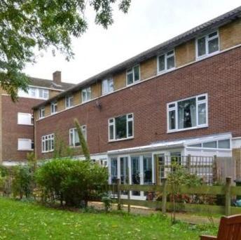 1 Dbl Bed Ground Floor Modern Oriental Flat Greenwich Park Apartment