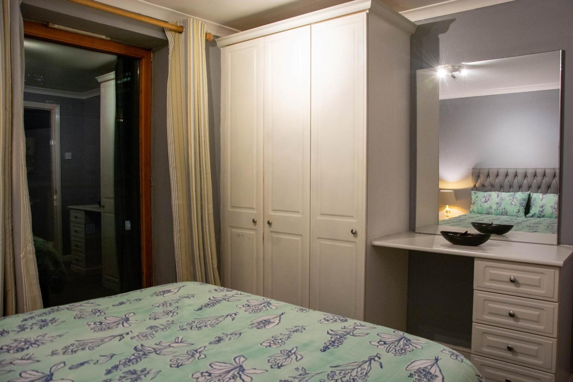 Meridian Canary Wharf Close To Excel And O2