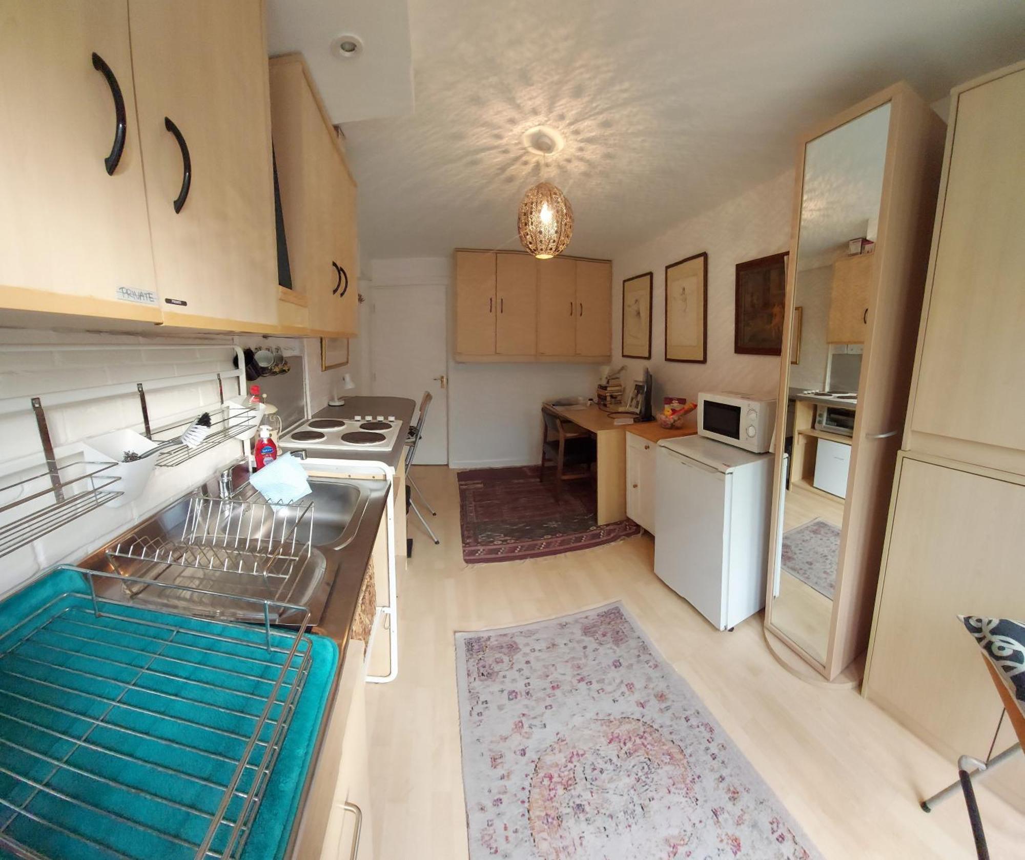 1 Dbl Bed Ground Floor Modern Oriental Flat Greenwich Park