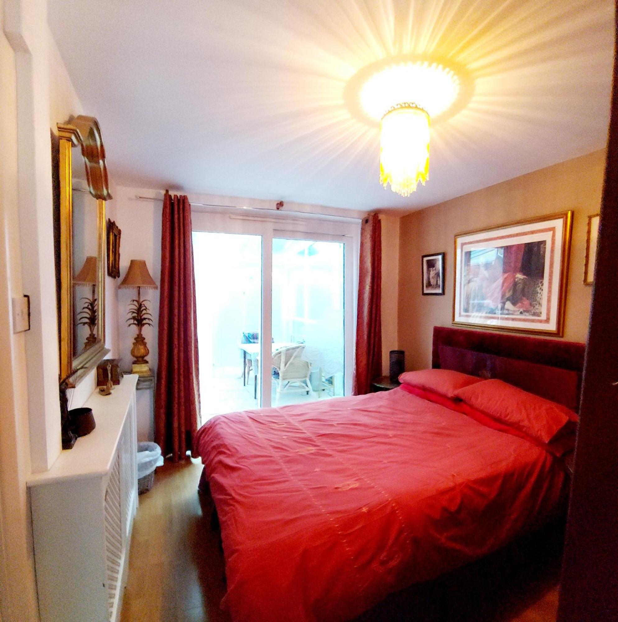 1 Dbl Bed Ground Floor Modern Oriental Flat Greenwich Park Apartment