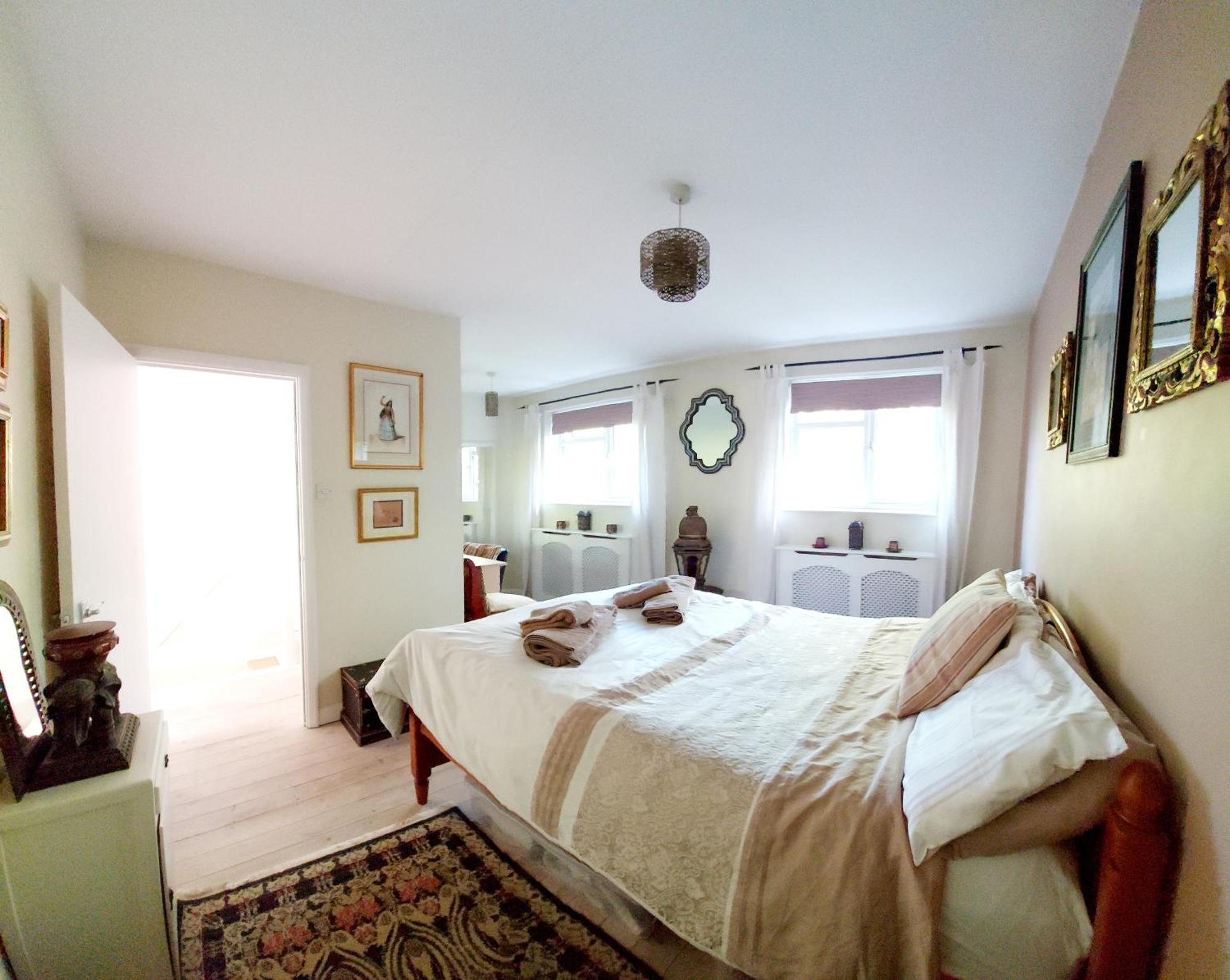 Oriental, 2 Double Bedroom Flat, Royal Greenwich, Se