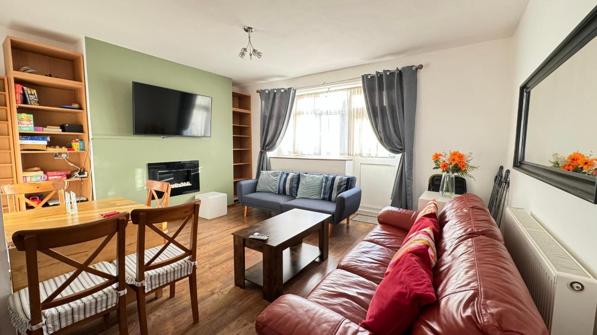 2 Bedrooms 2 Stations Apartamento *