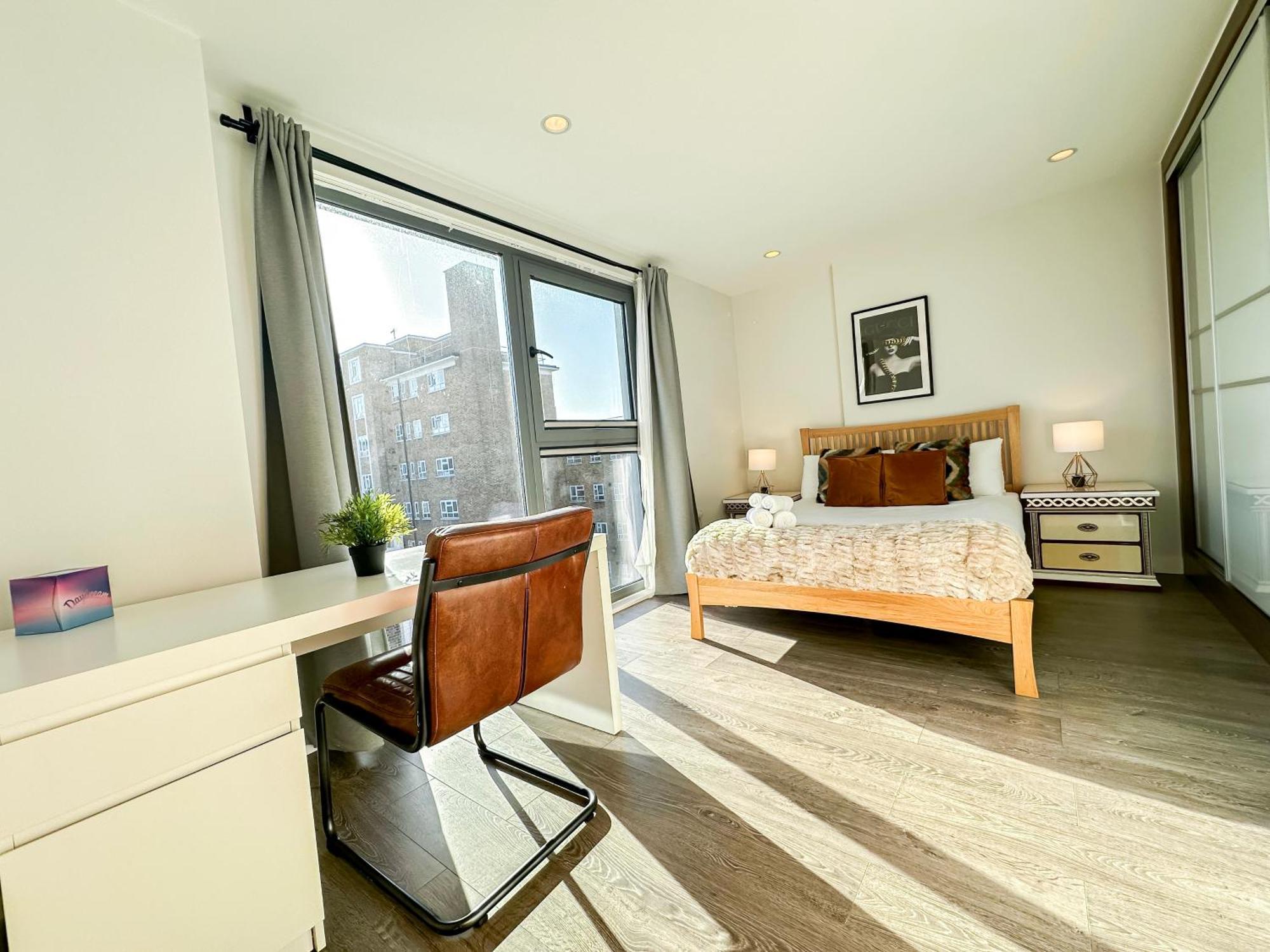 Contemporary With Private Terraces In Shoreditch, Hoxton, Islington Londres