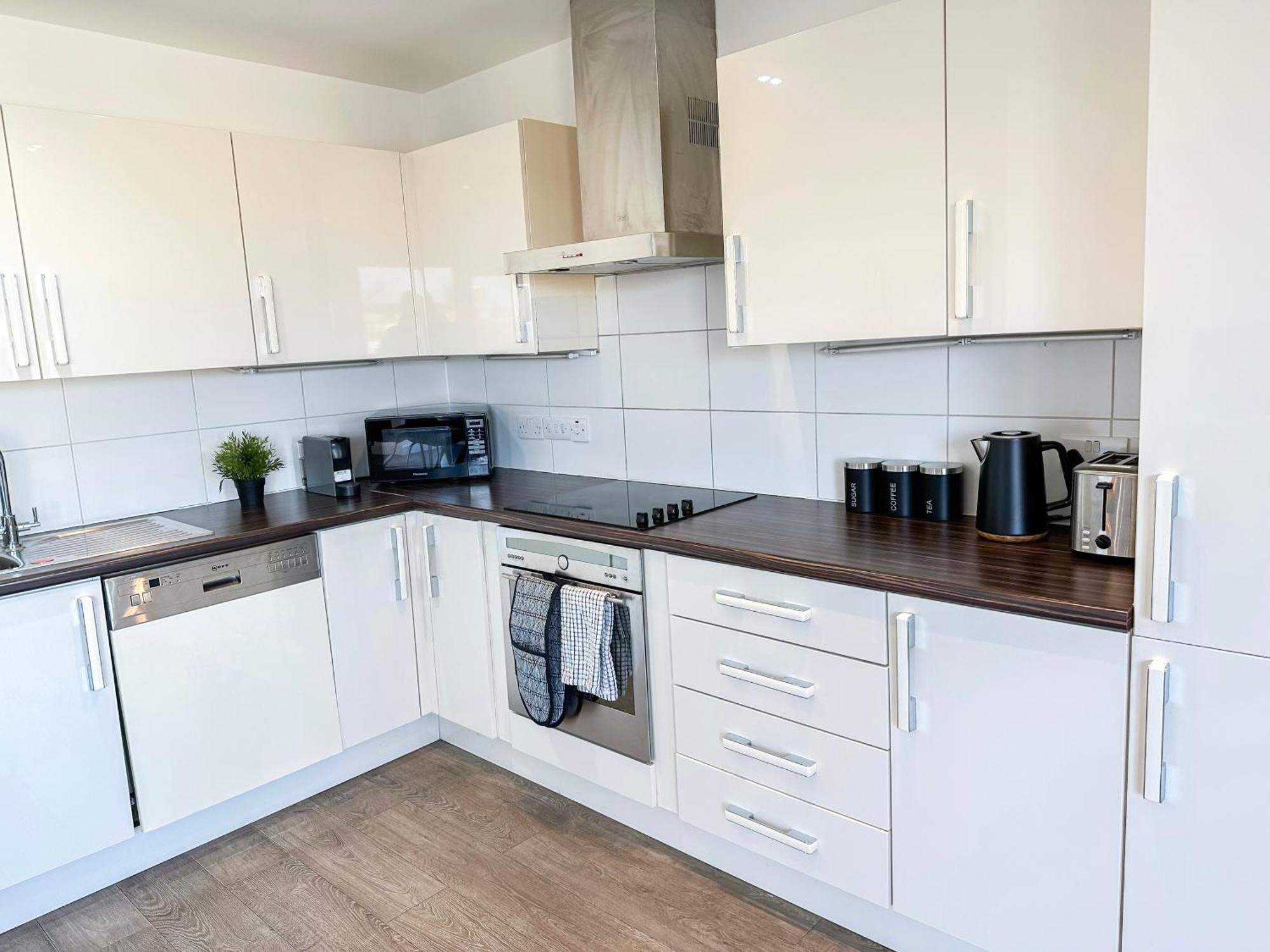 Contemporary With Private Terraces In Shoreditch, Hoxton, Islington *
