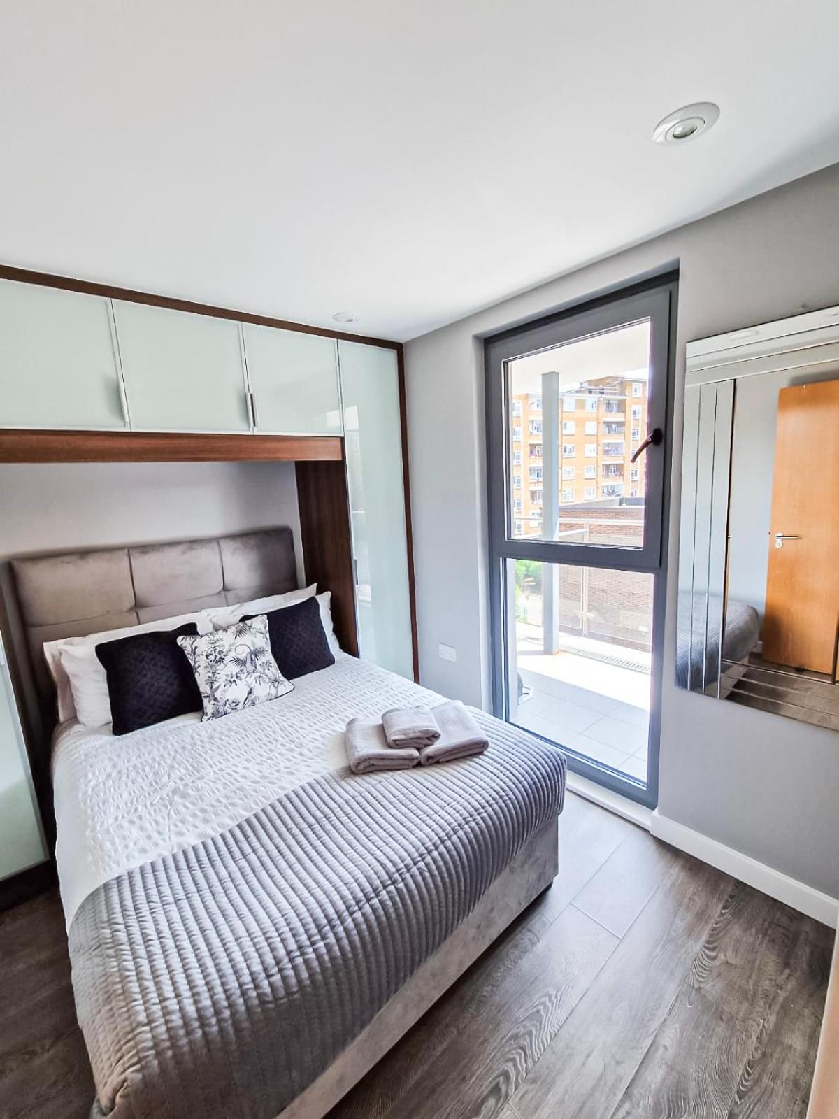 Apartamento Contemporary With Private Terraces In Shoreditch, Hoxton, Islington