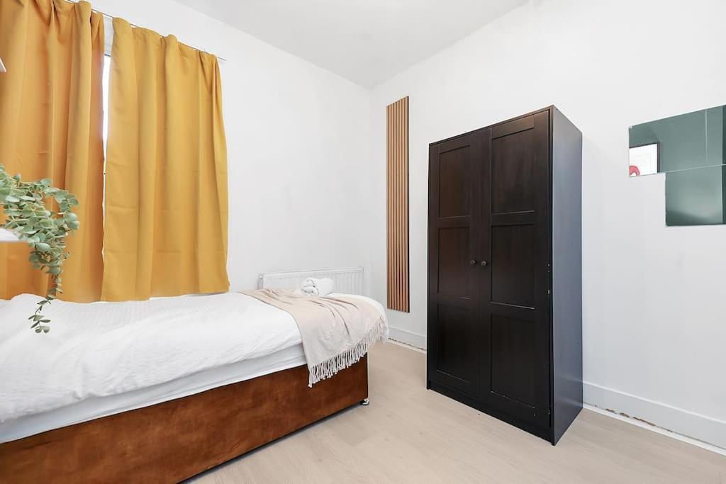 Appartement Enquires At The Panel By Harlington 8 Bed Londres
