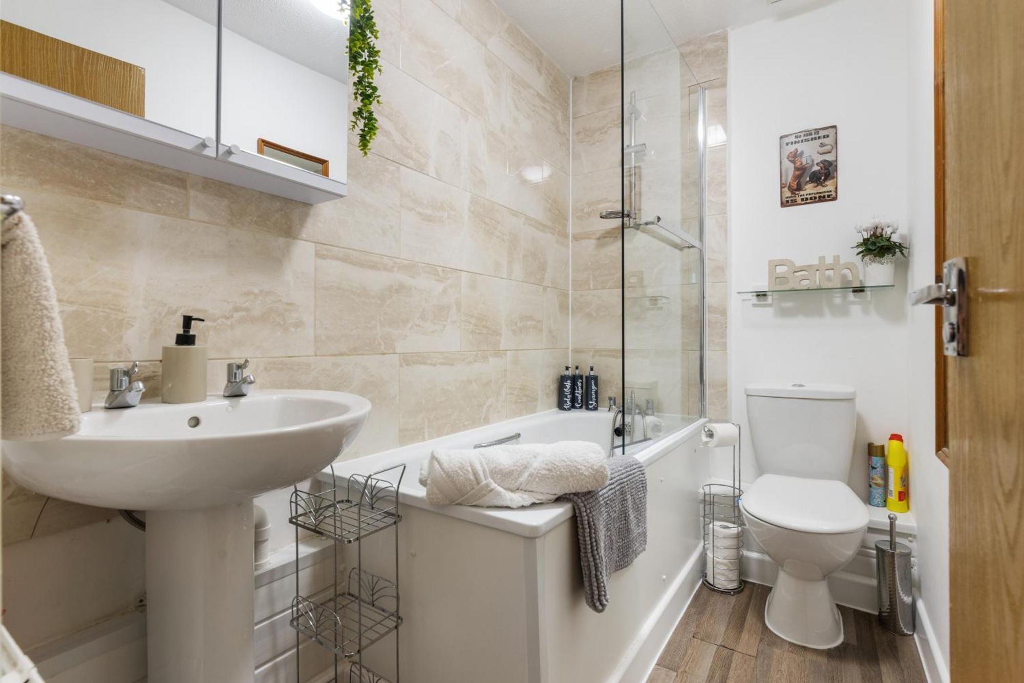 Cosy Canary Wharf House * London
