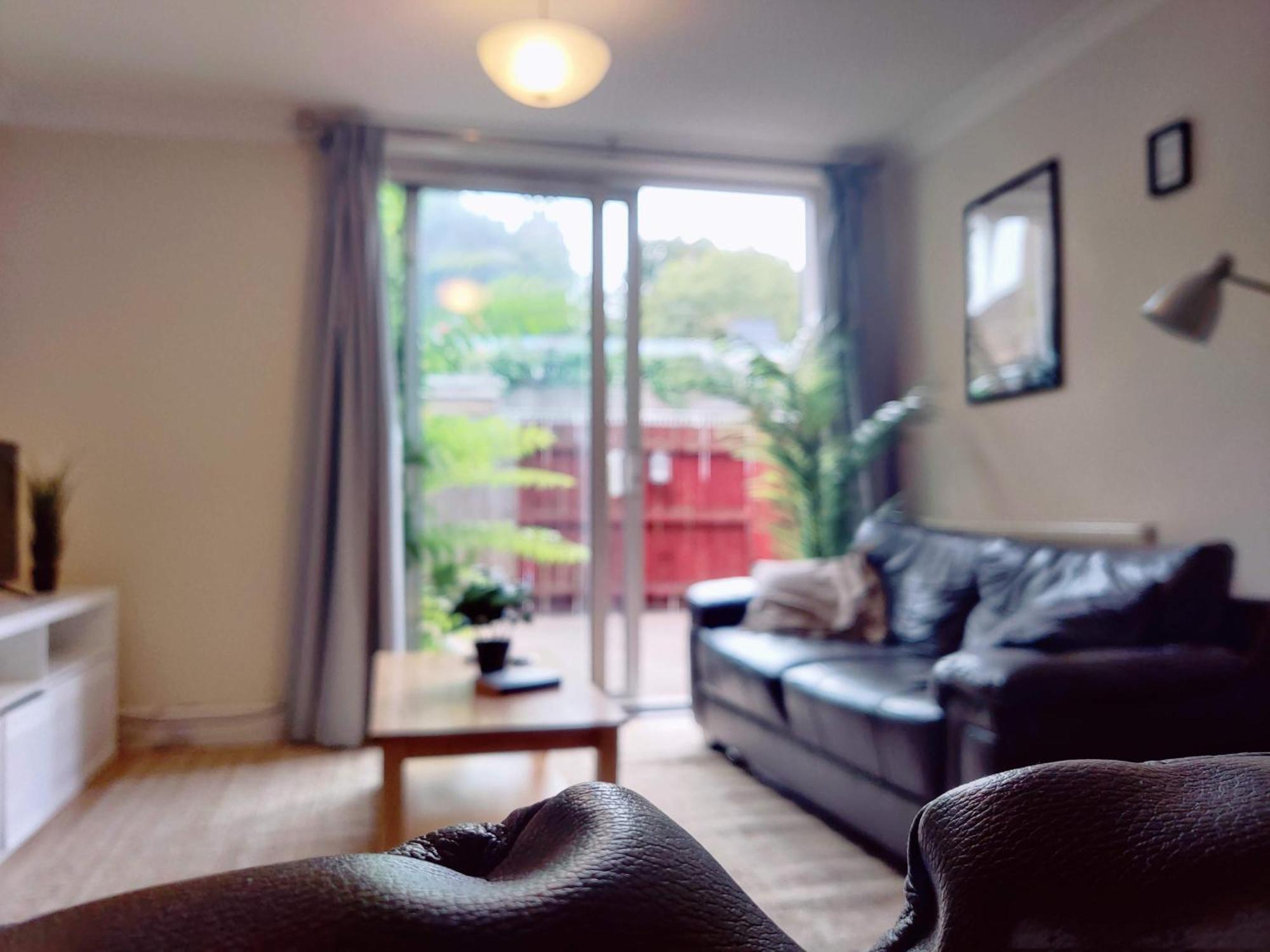 Hébergement de vacances Spacious 3 Bedroom Whitechapel - 9 Mins From Tower Bridge With Free Parking & Garden Londres