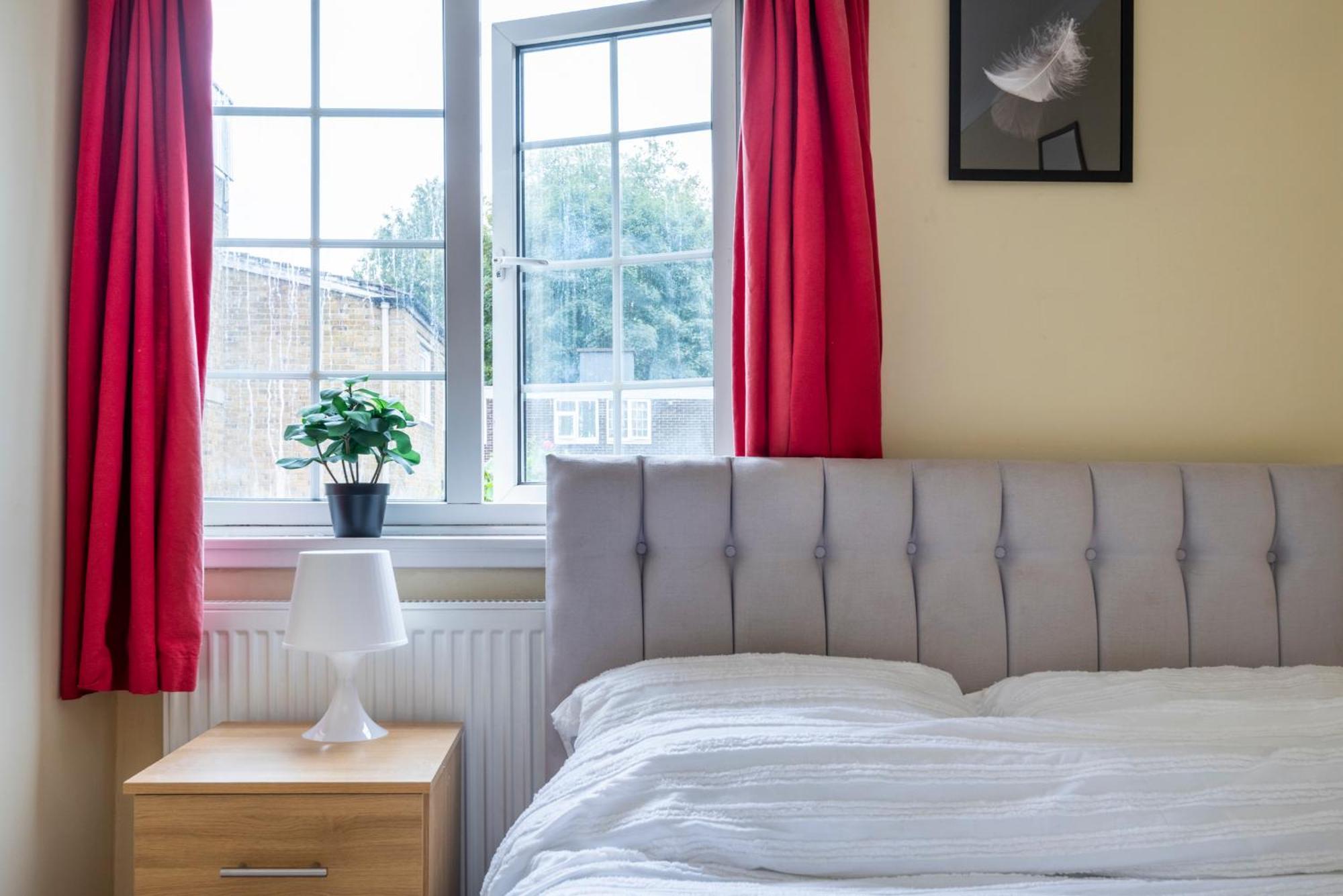 Spacious 3 Bedroom Whitechapel - 9 Mins From Tower Bridge With Free Parking & Garden Londres