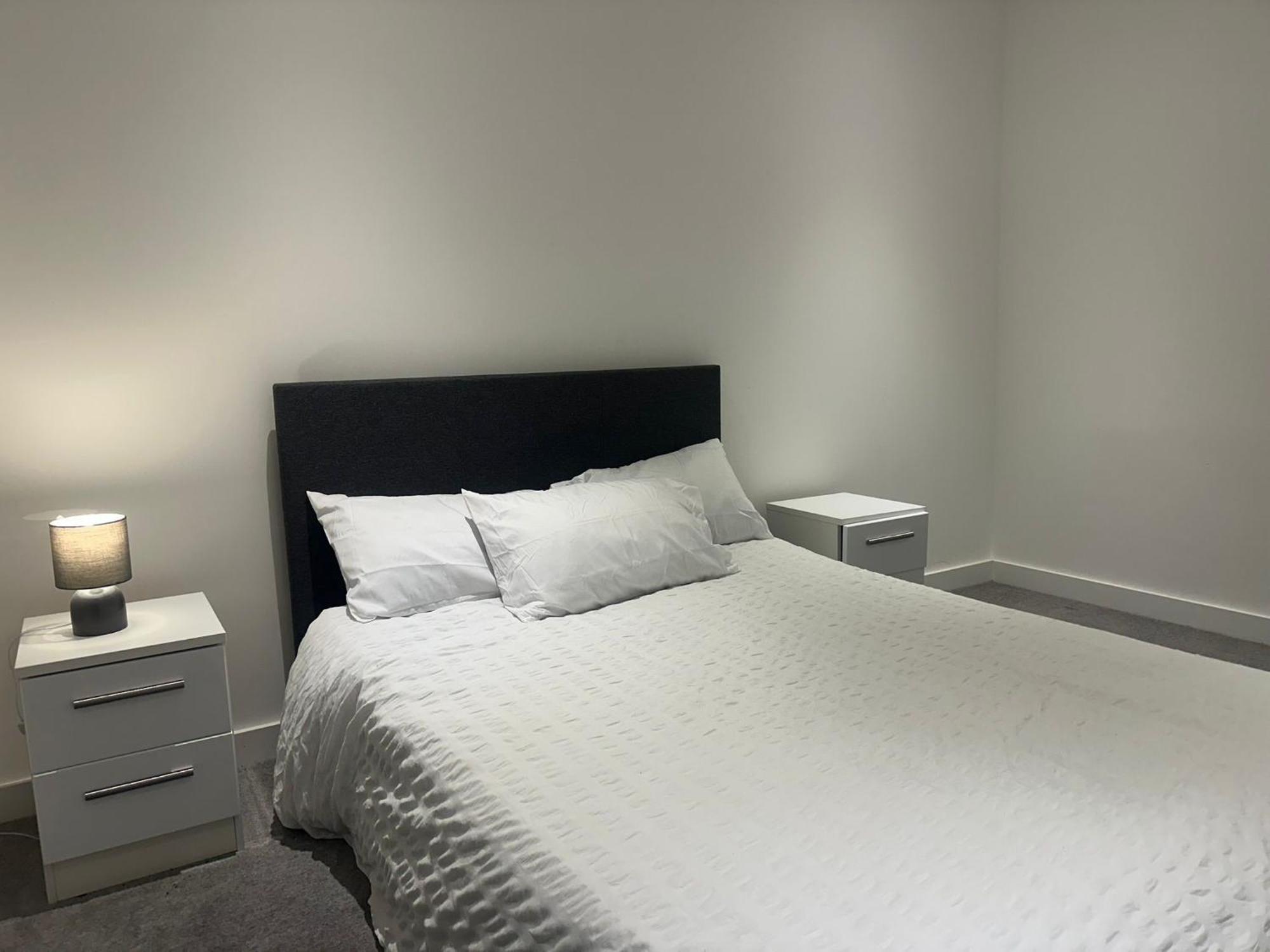 A Beautiful Two Bedroom Two Bathroom Apartment, A Few Minutes From The Iconic 02 Arena * Londres