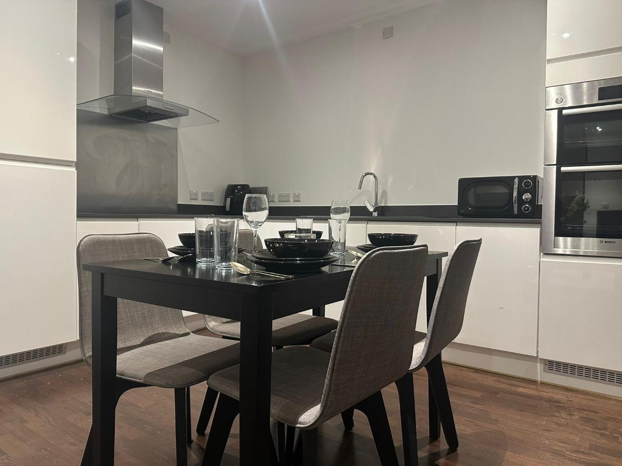A Beautiful Two Bedroom Two Bathroom Apartment, A Few Minutes From The Iconic 02 Arena * Londres