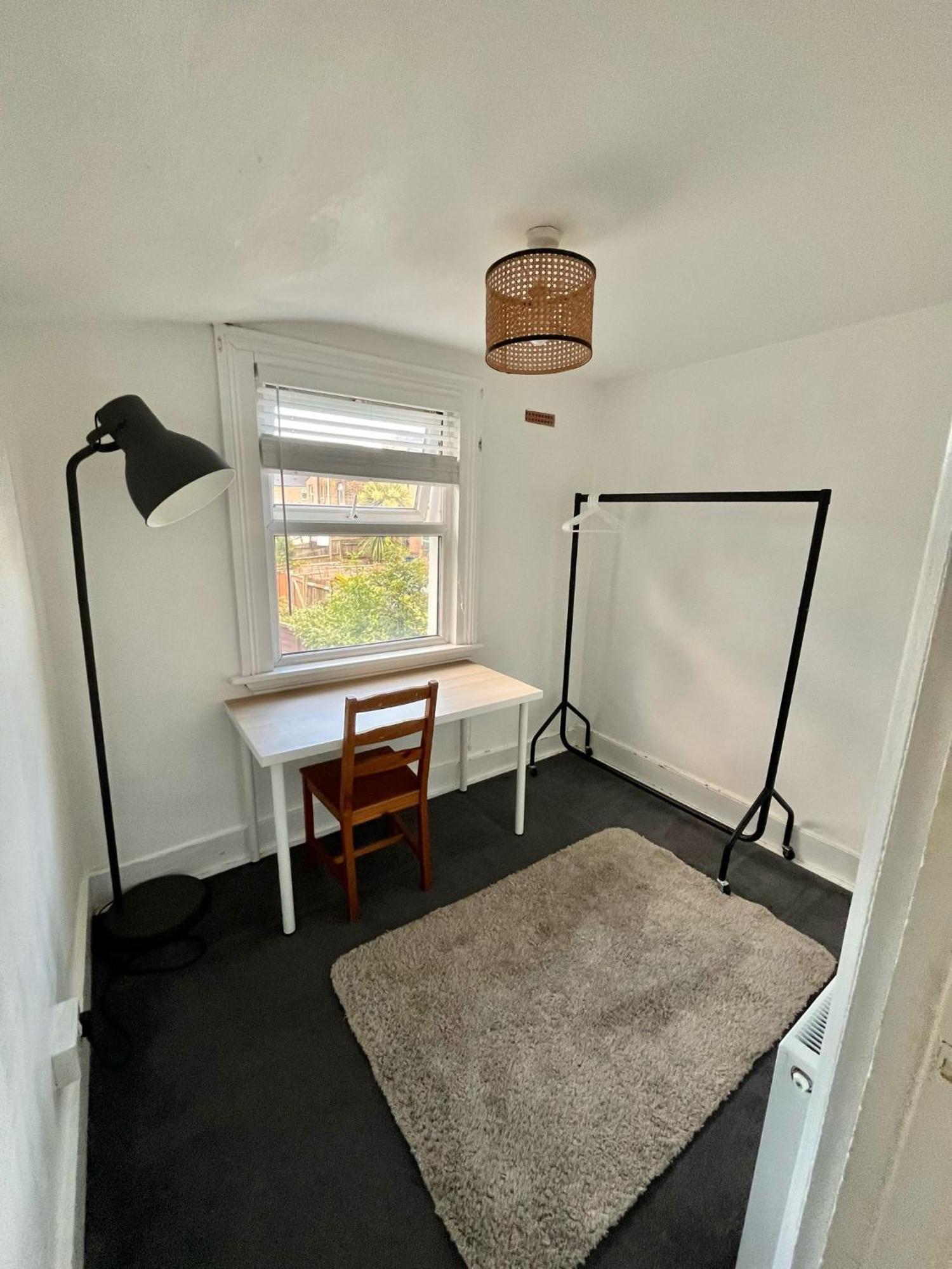 Vakantiehuis 4 Bedroom House, Close To The O2 And Greenwich Londen