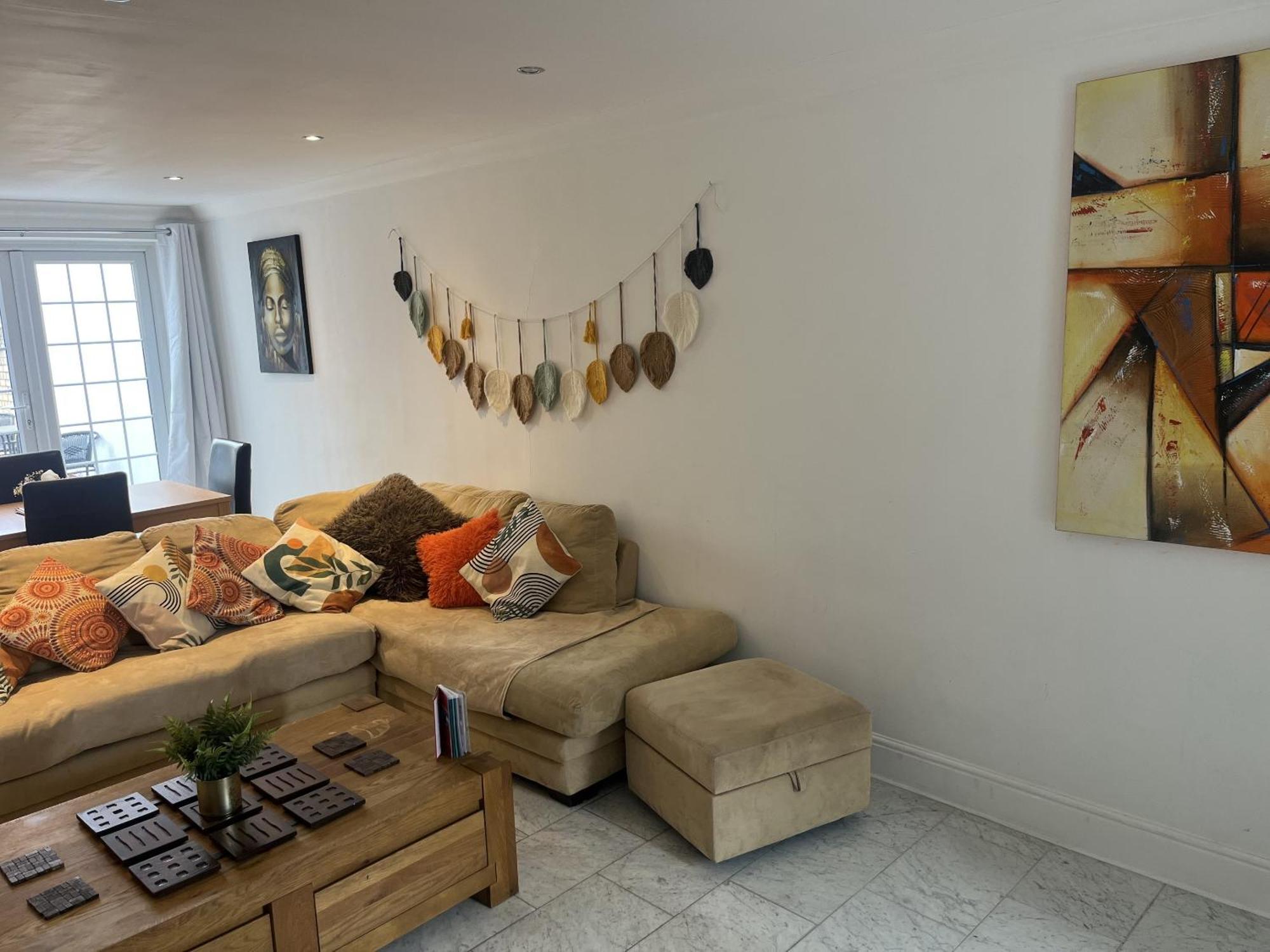 Reach Retreat Spacious 4bed House Startford Maryland Great Transport Links