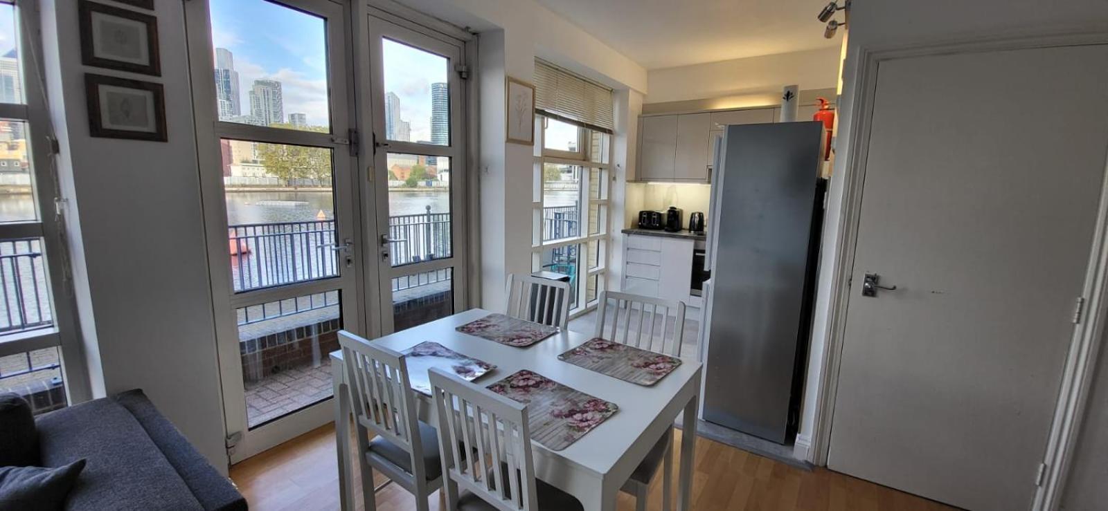 1 Bed, G-floor Close To O2, Excel And Airport Londen
