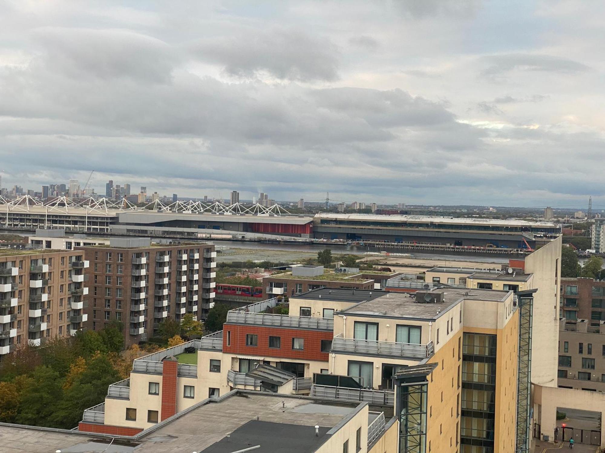 Cosy 2 Bedroom Royal Docks * Londres
