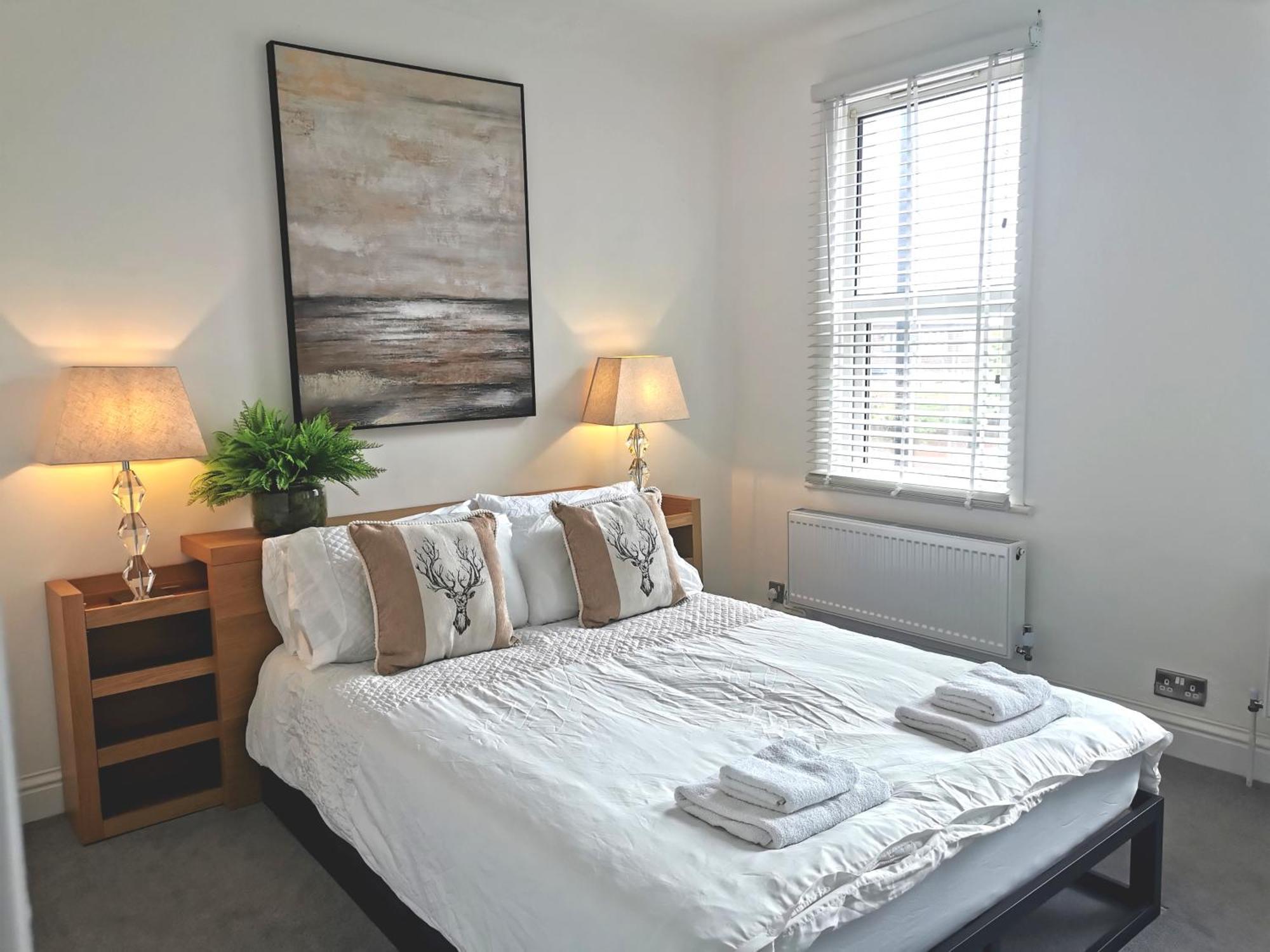No 10 Spacious 2-bedroom House In Stratford With Parking For Up To Six Сasa de vacaciones