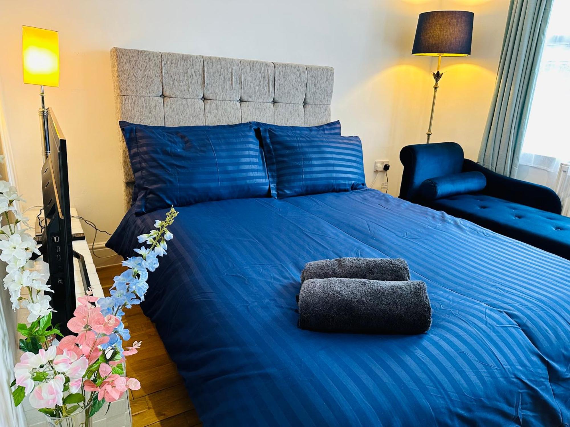 Stunning One Bedroom Flat *