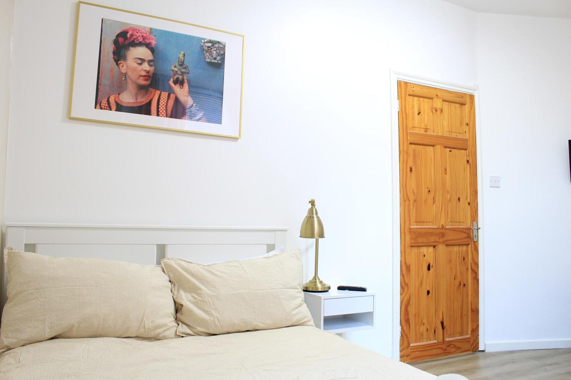 Modern Ground Floor Flat - 15 Min To Central *