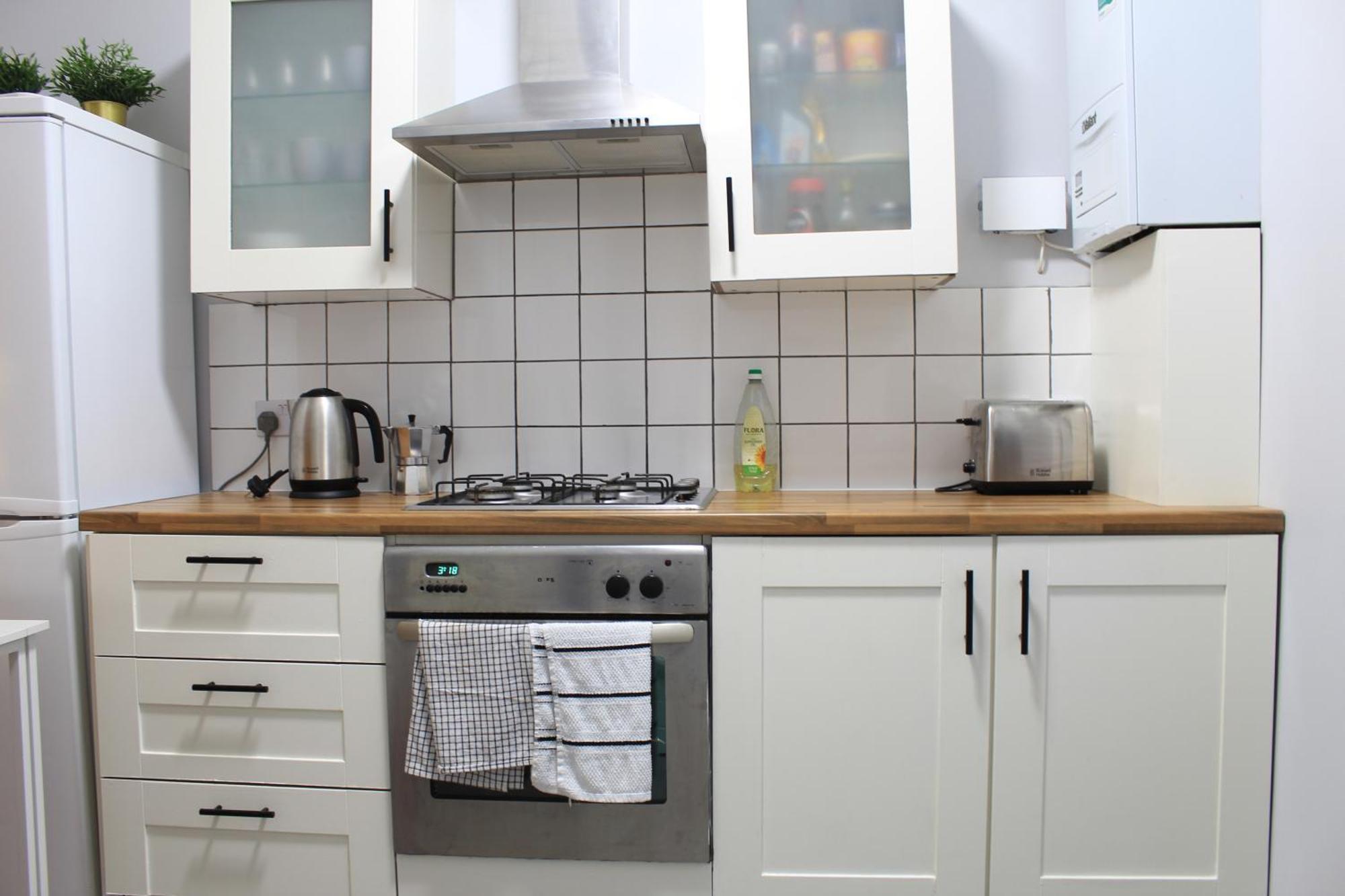 Modern Ground Floor Flat - 15 Min To Central London