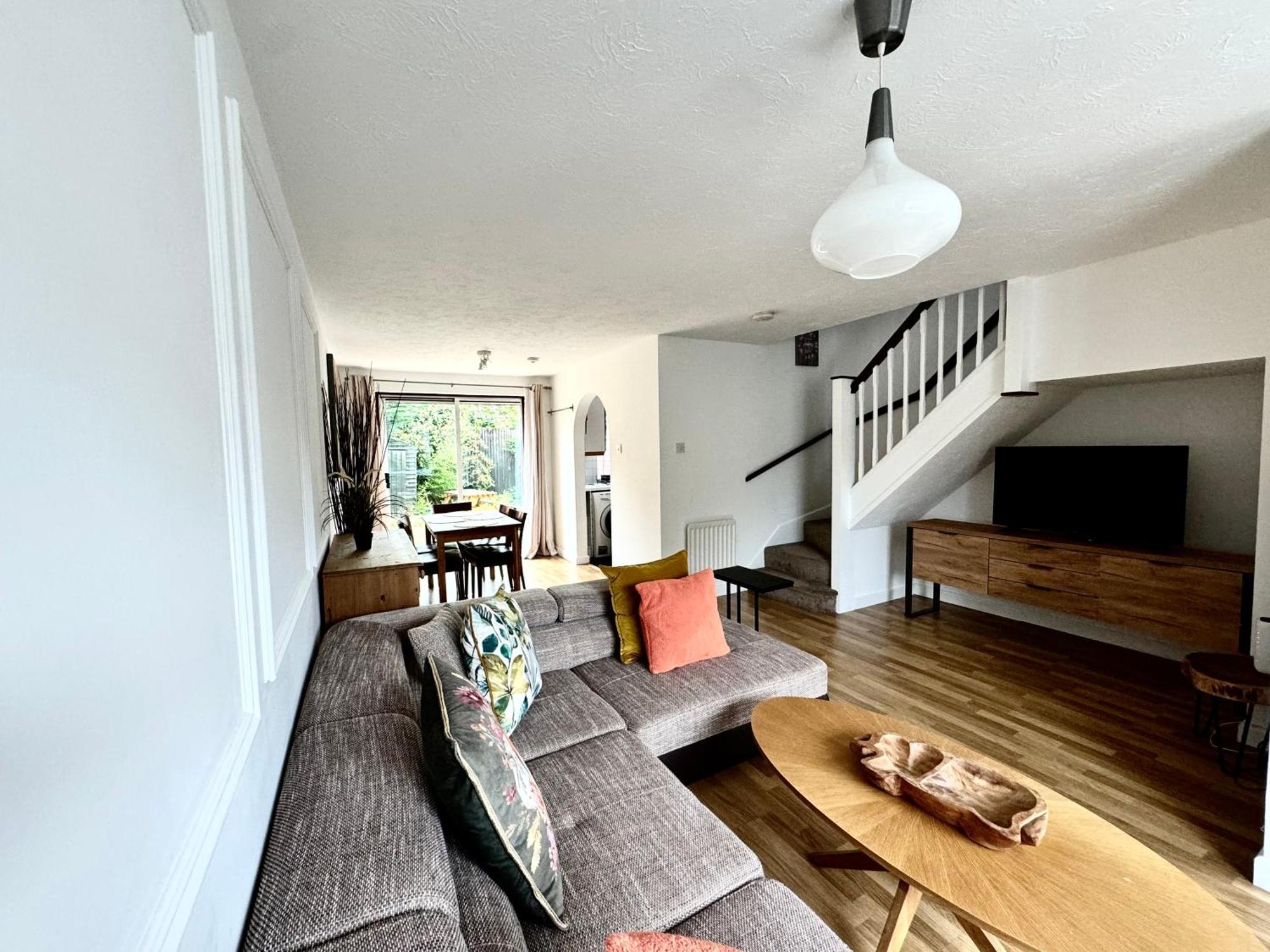 3 Bed House With Parking And Garden Near Tower Bridge Appartement