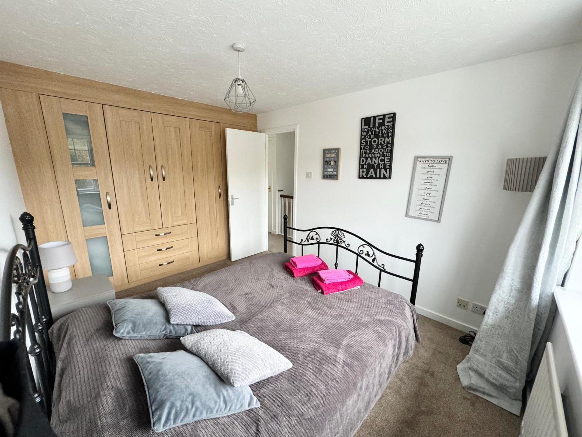 3 Bed House With Parking And Garden Near Tower Bridge Appartement *