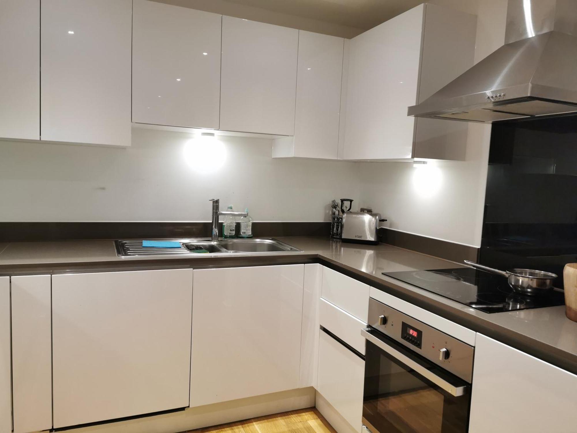 Hospedagem domiciliar In Flat With Stunning Thames River View Londres