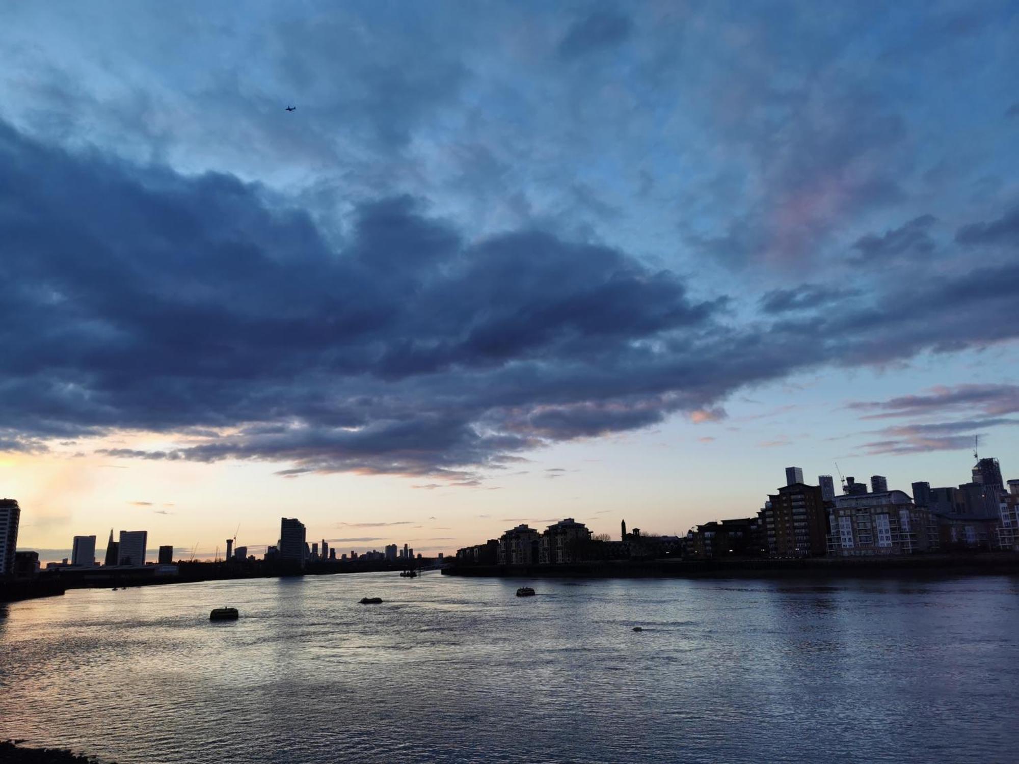 Hospedagem domiciliar In Flat With Stunning Thames River View Londres