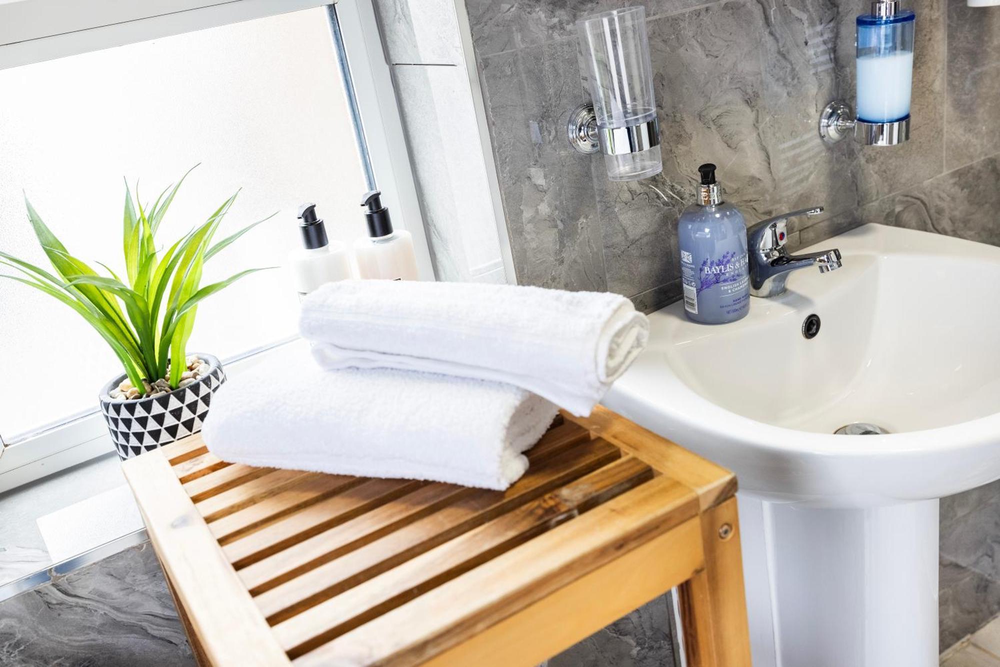 Quick Access To City, Self Check-in! Apartamento