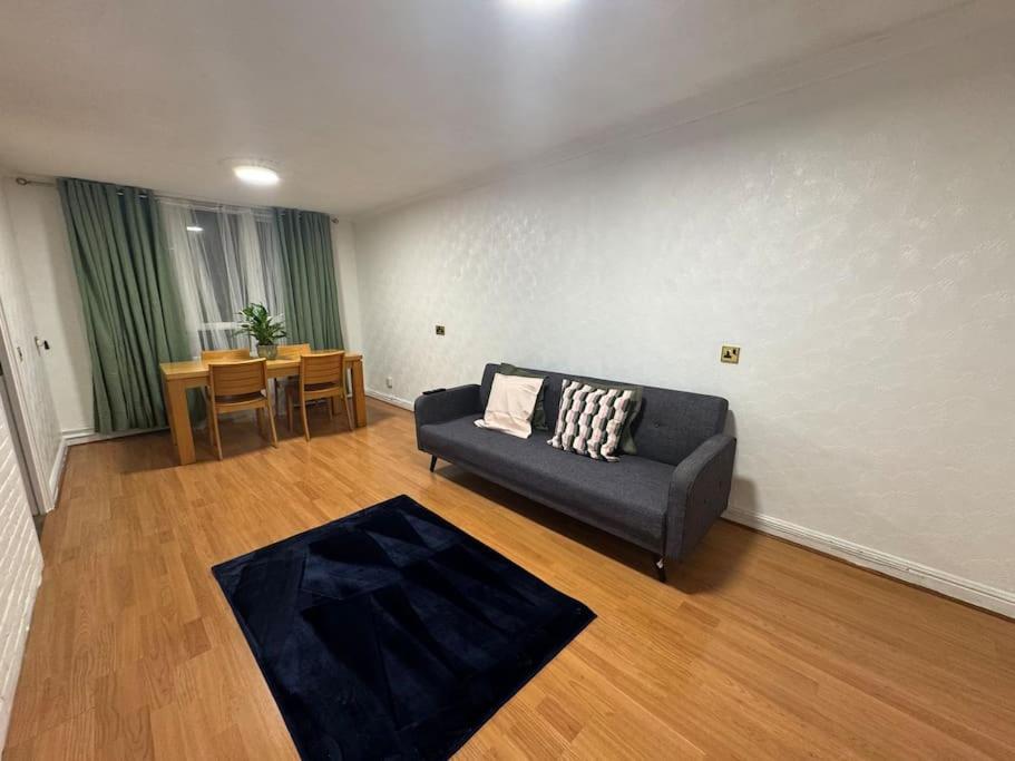 Tks Modern 1bed Flat, Apartment