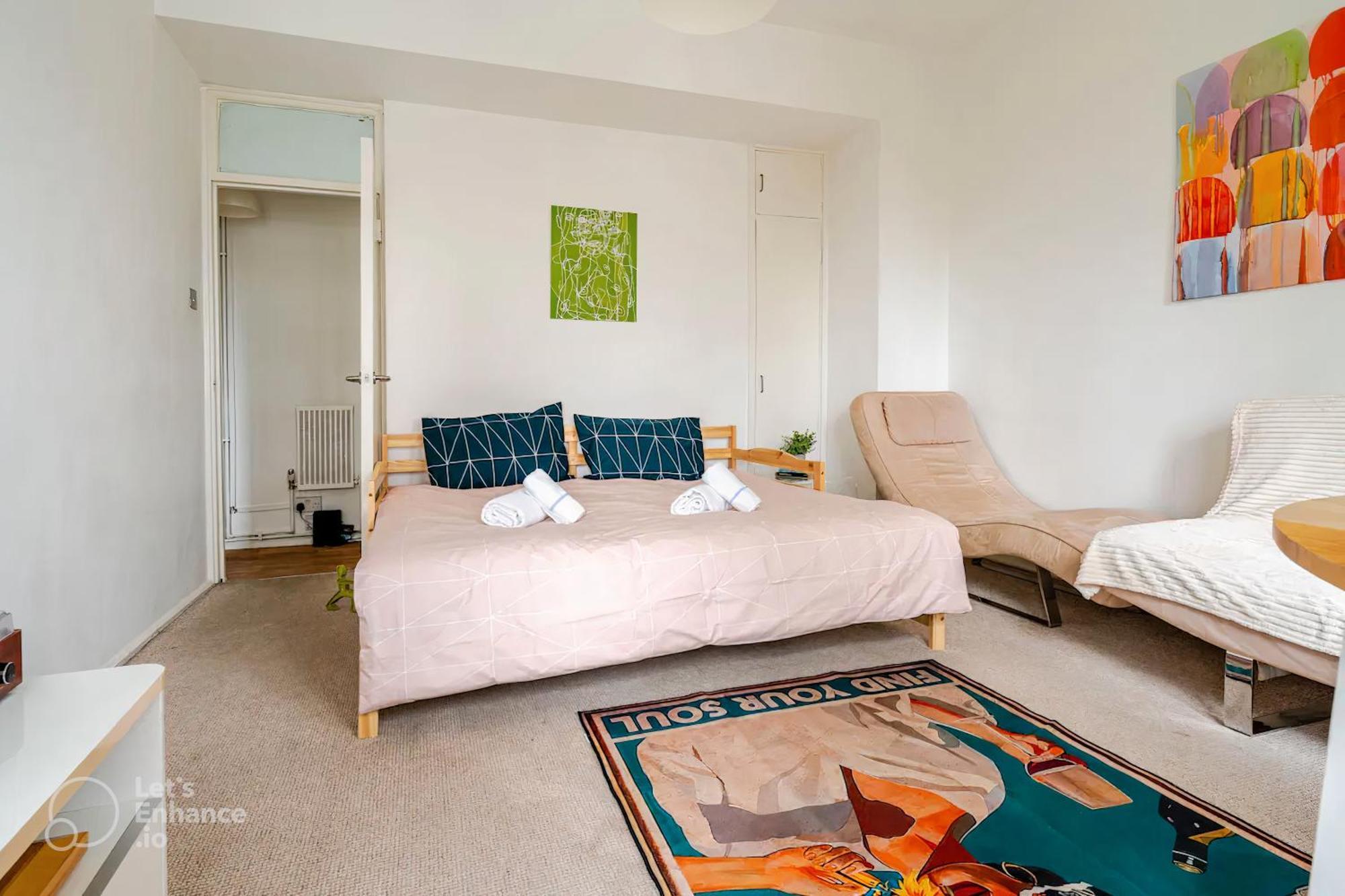 2bd With View - 5 Sleeps - Old St *