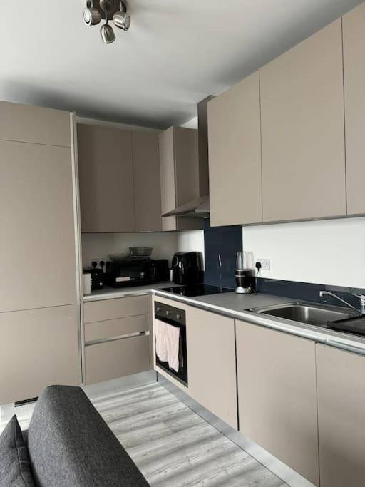 Apartamento Modern Studio In The Heart Of Woolwich - 35 Minuets To Central