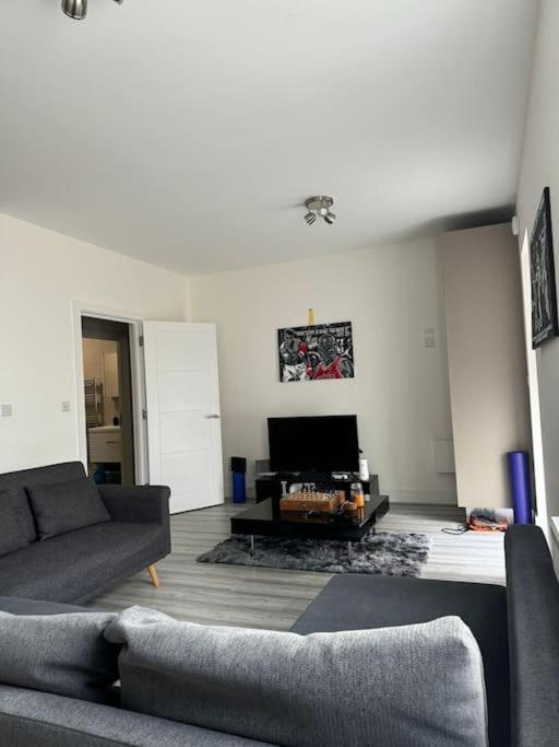 Apartamento Modern Studio In The Heart Of Woolwich - 35 Minuets To Central Londres