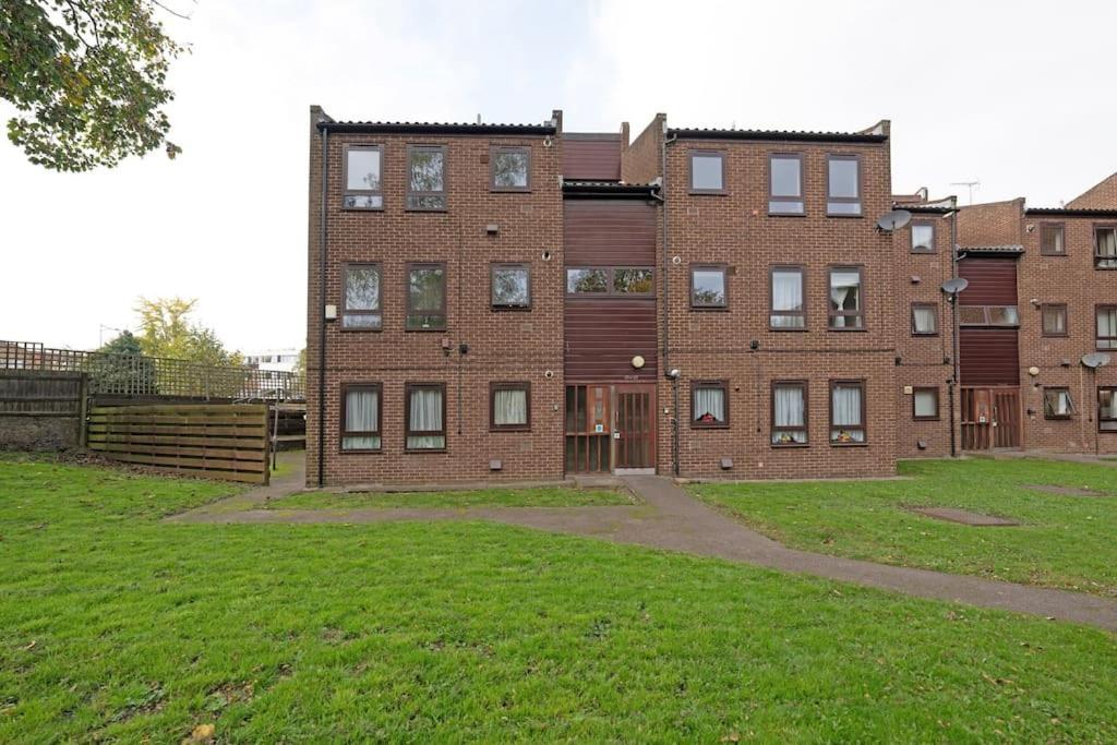 Apartamento Idyllic Stylish With Fast Speed Broadband & Free Parking Londres