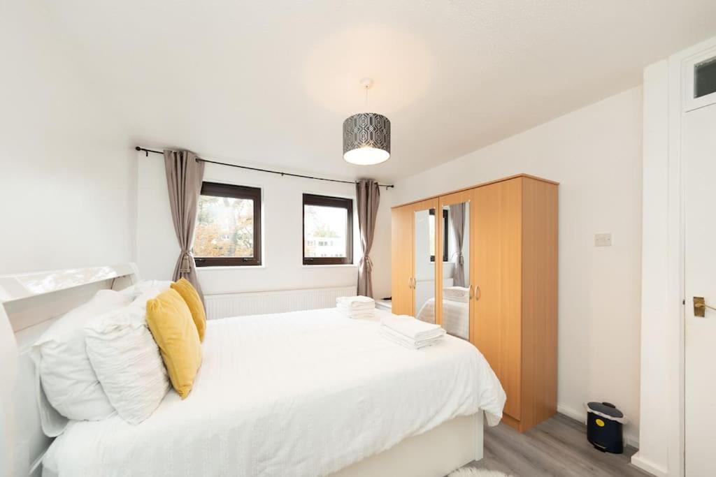 Idyllic Stylish With Fast Speed Broadband & Free Parking Londres