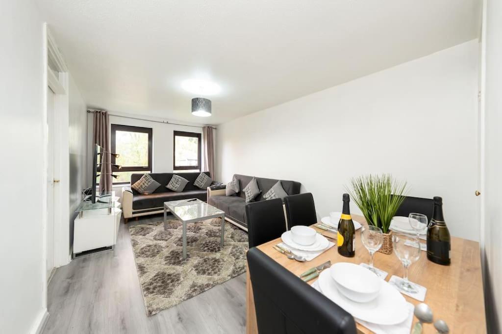 Idyllic Stylish With Fast Speed Broadband & Free Parking * Londres