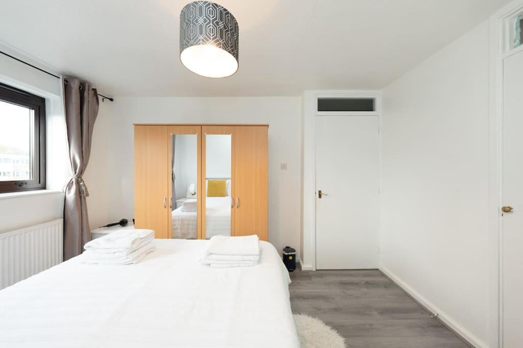 Idyllic Stylish With Fast Speed Broadband & Free Parking Londres
