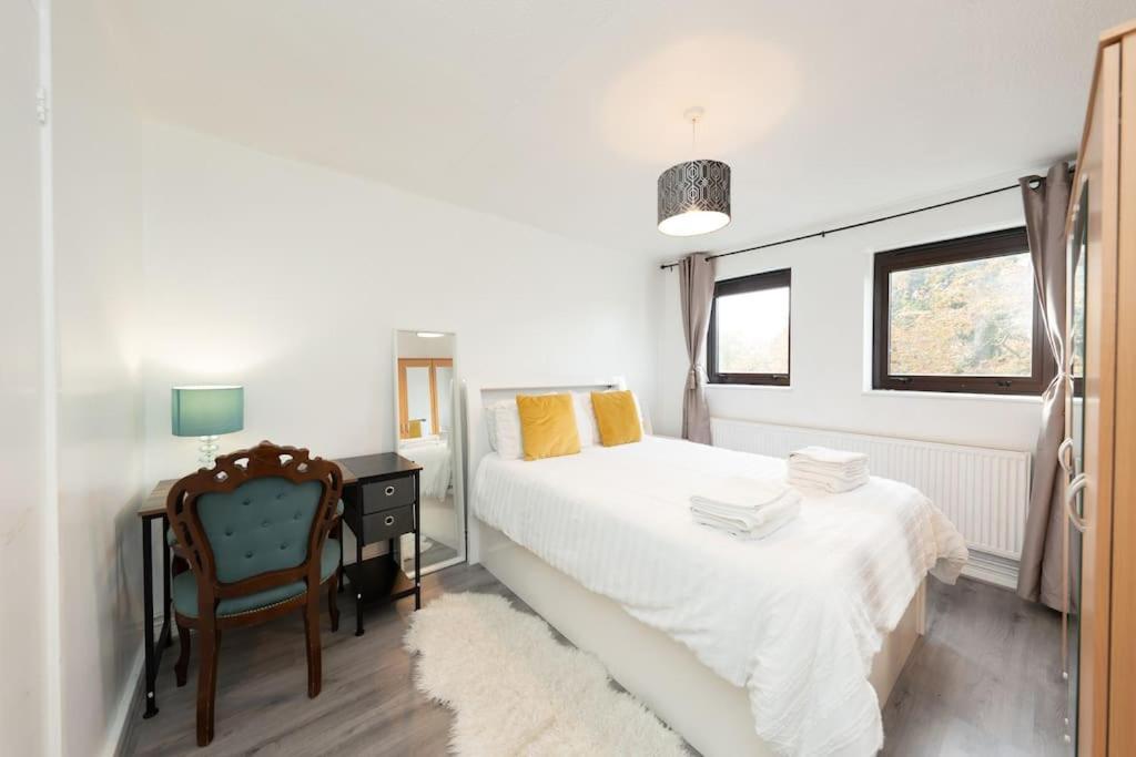 Apartamento Idyllic Stylish With Fast Speed Broadband & Free Parking