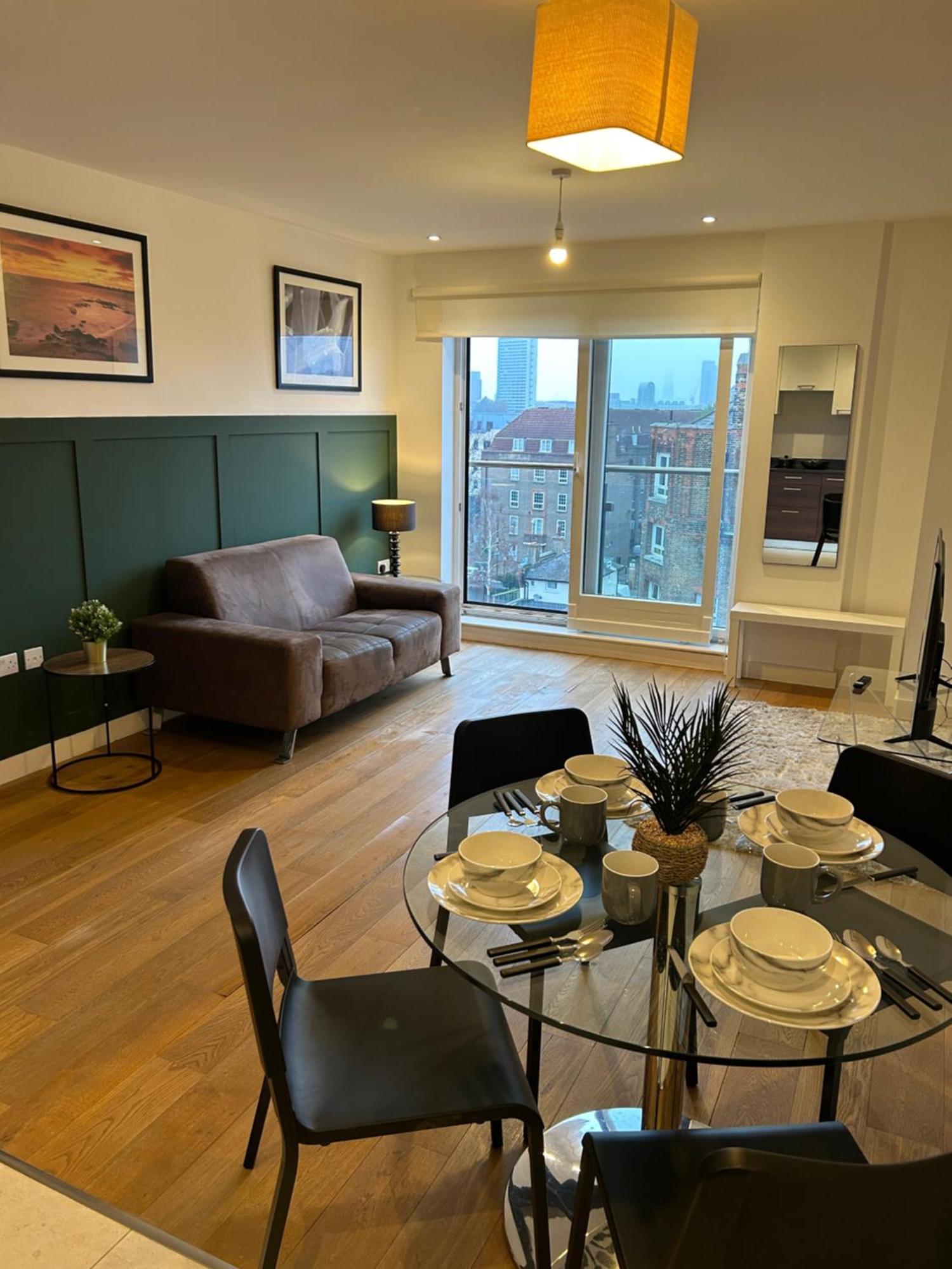 Newly Renovated & Modern 2-br Close To Canary Wharf Apartamento