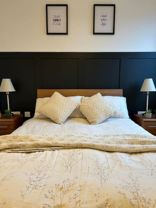 Apartamento Newly Renovated & Modern 2-br Close To Canary Wharf Londres