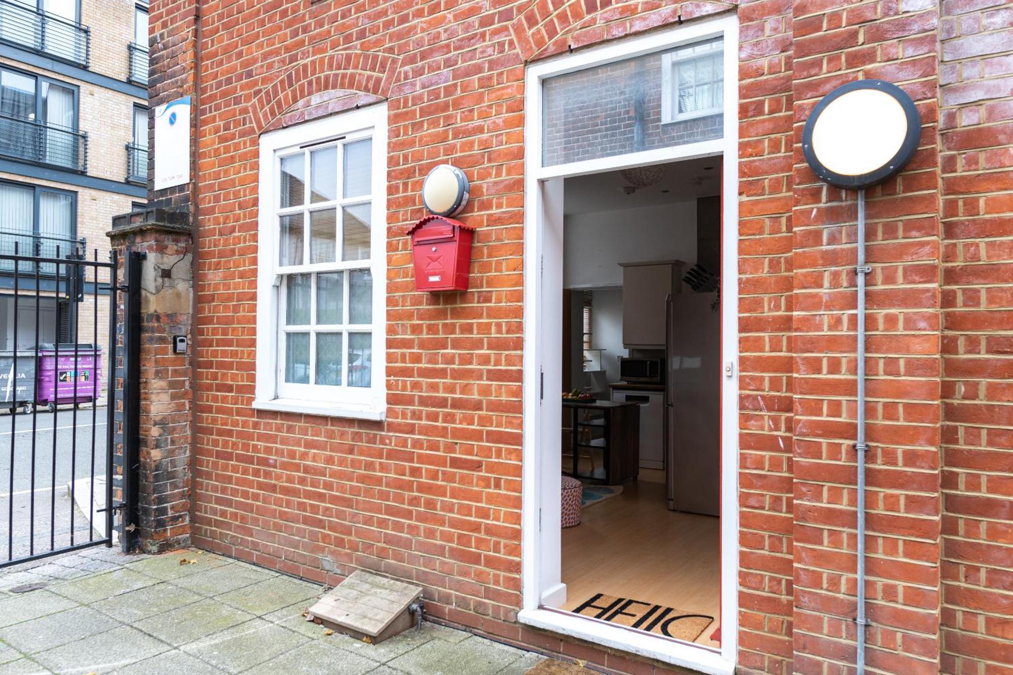 Bartlett House With Terrace Near Greenwich Сasa de vacaciones *