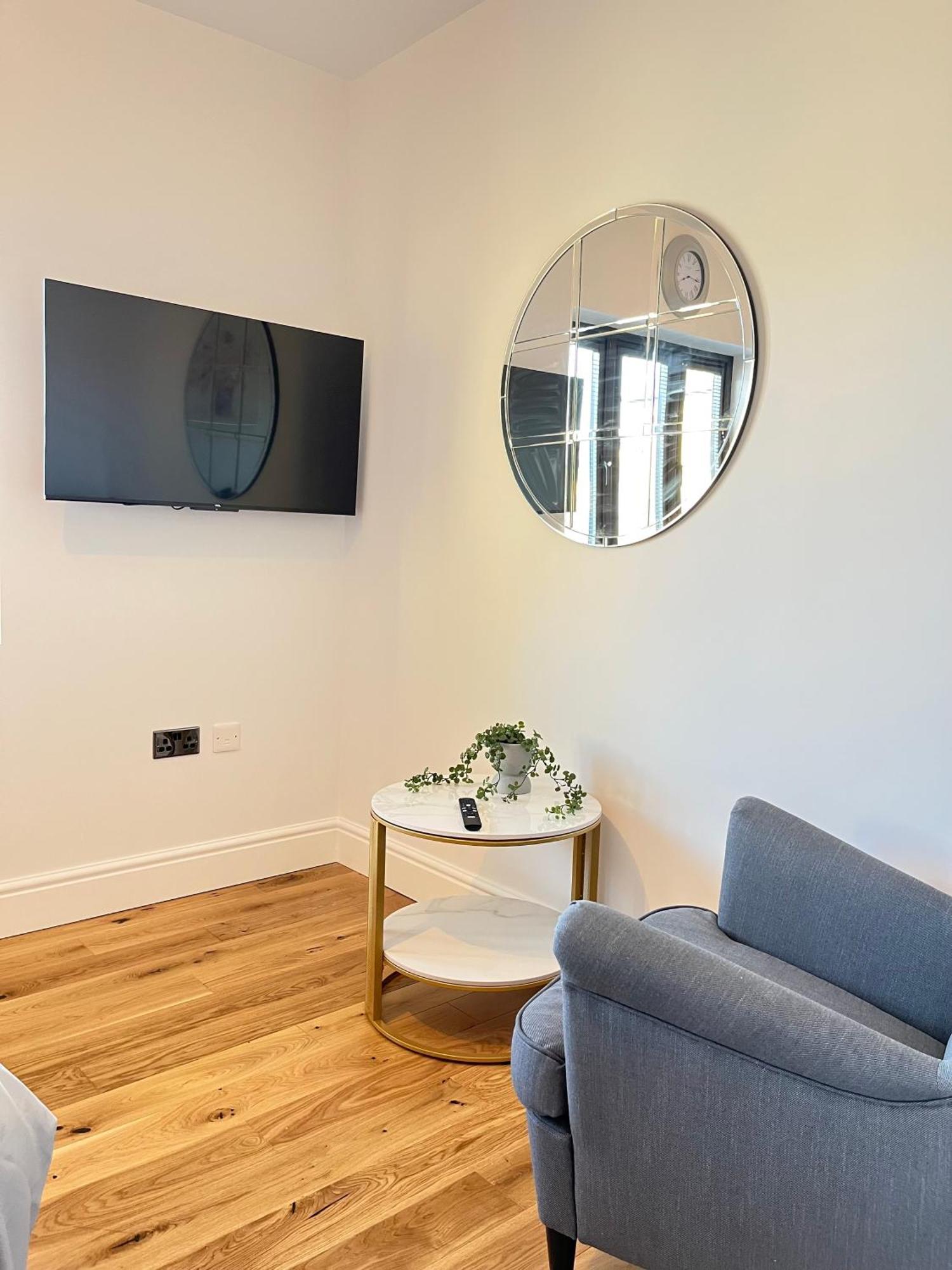 Beautiful Entire Flat In