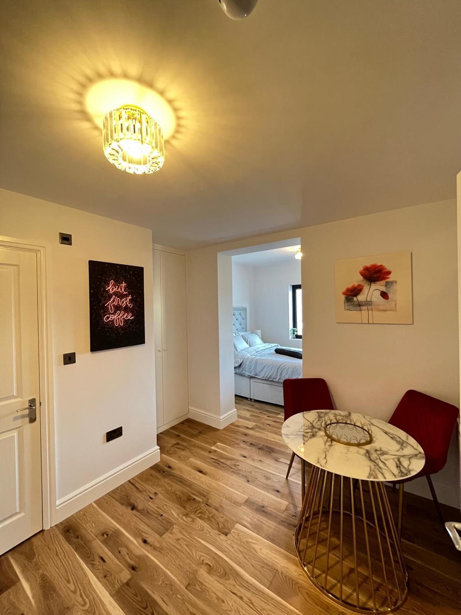 Beautiful Entire Flat In