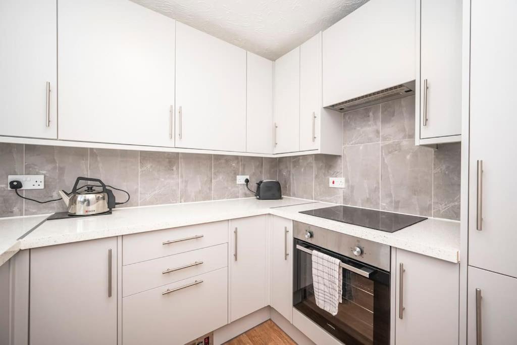 Cosy 2 Bedroom Flat Close To Tower Bridge With Free Parking London