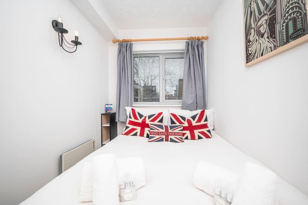 Cosy 2 Bedroom Flat Close To Tower Bridge With Free Parking * London