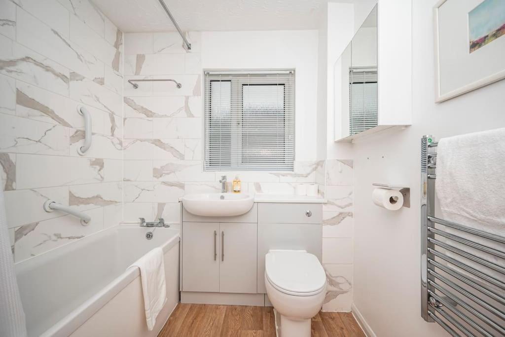 Apartment Cosy 2 Bedroom Flat Close To Tower Bridge With Free Parking *