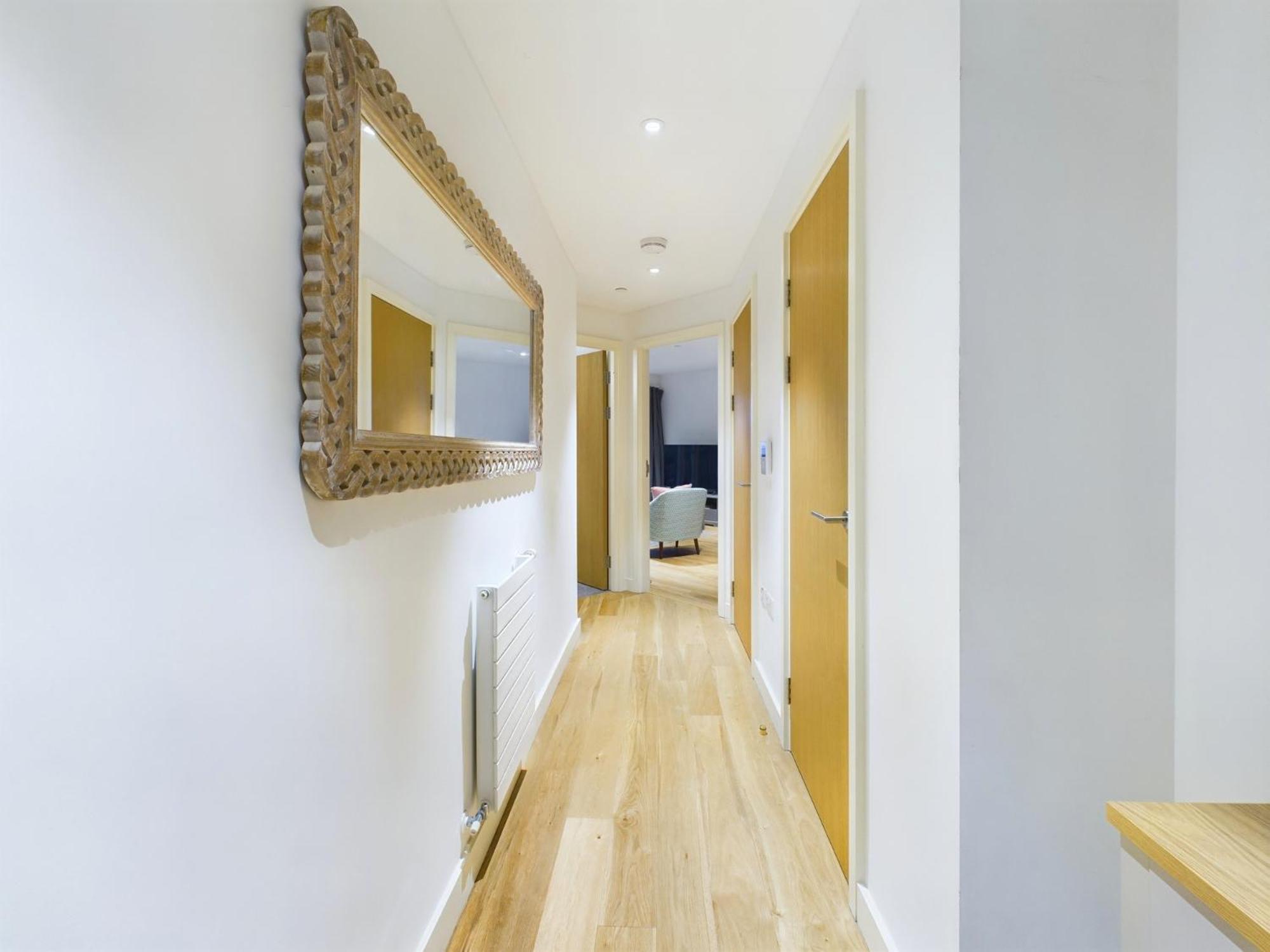 Wild Roses Serviced - Canning Town * Londres