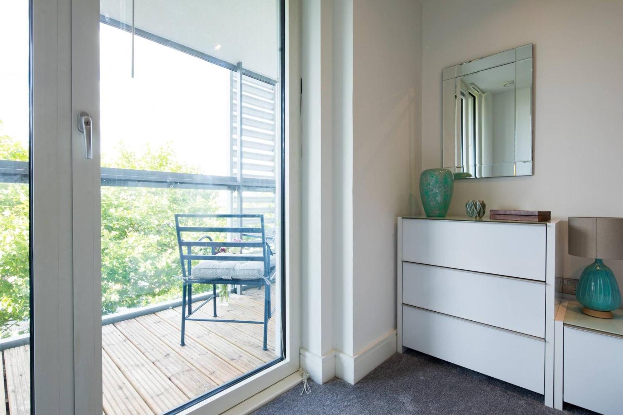 Wild Roses Serviced - Greenwich Apartamento