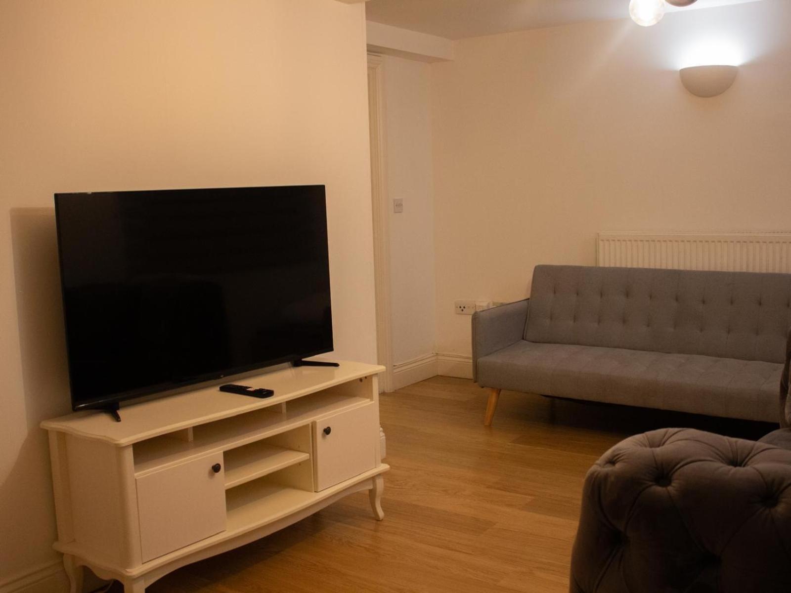 Spacious, Lovely 2 Bedroom Flat In Woolwich Appartement *