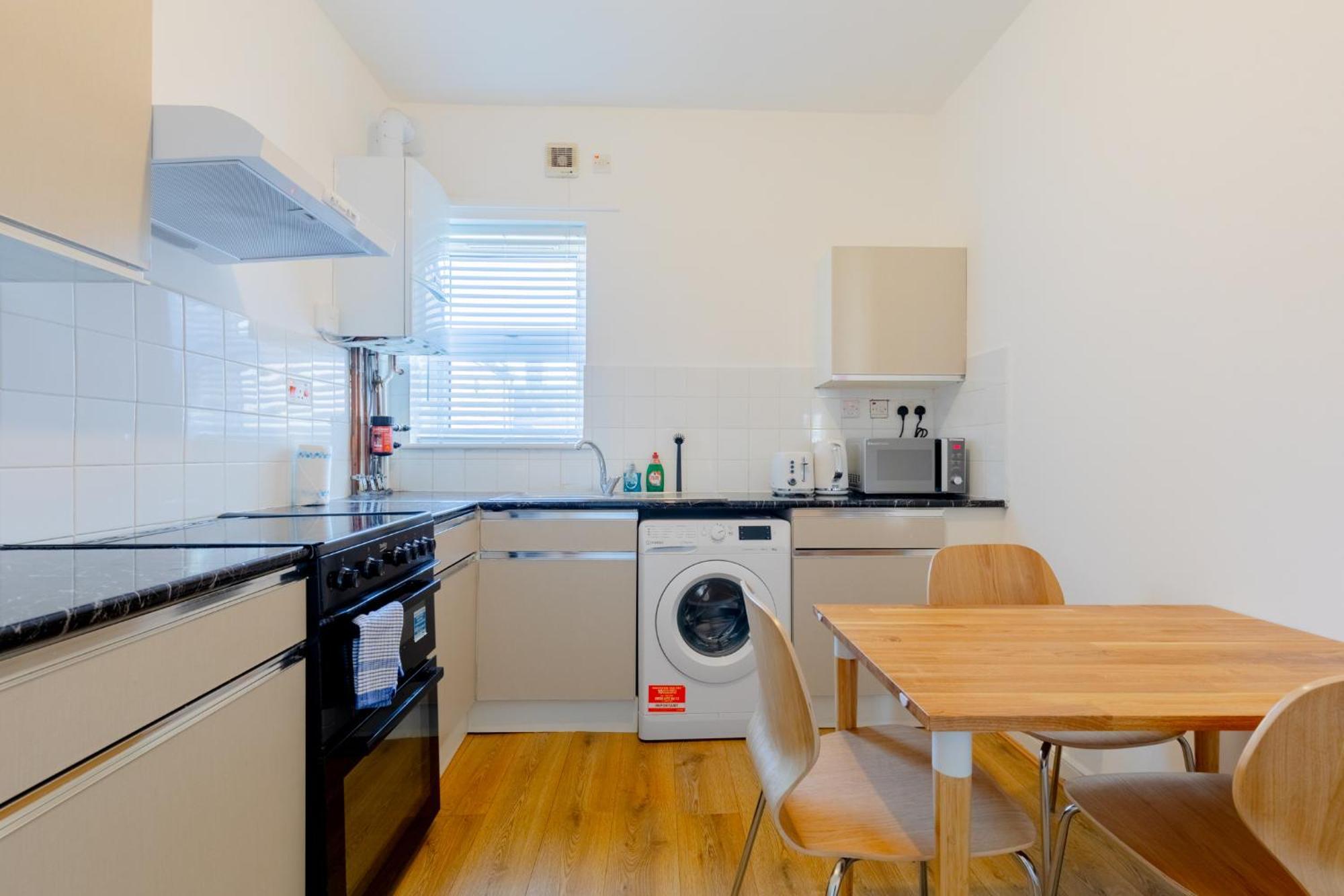 Spacious 2bd Flat Short Walk From Excel Apartamento *