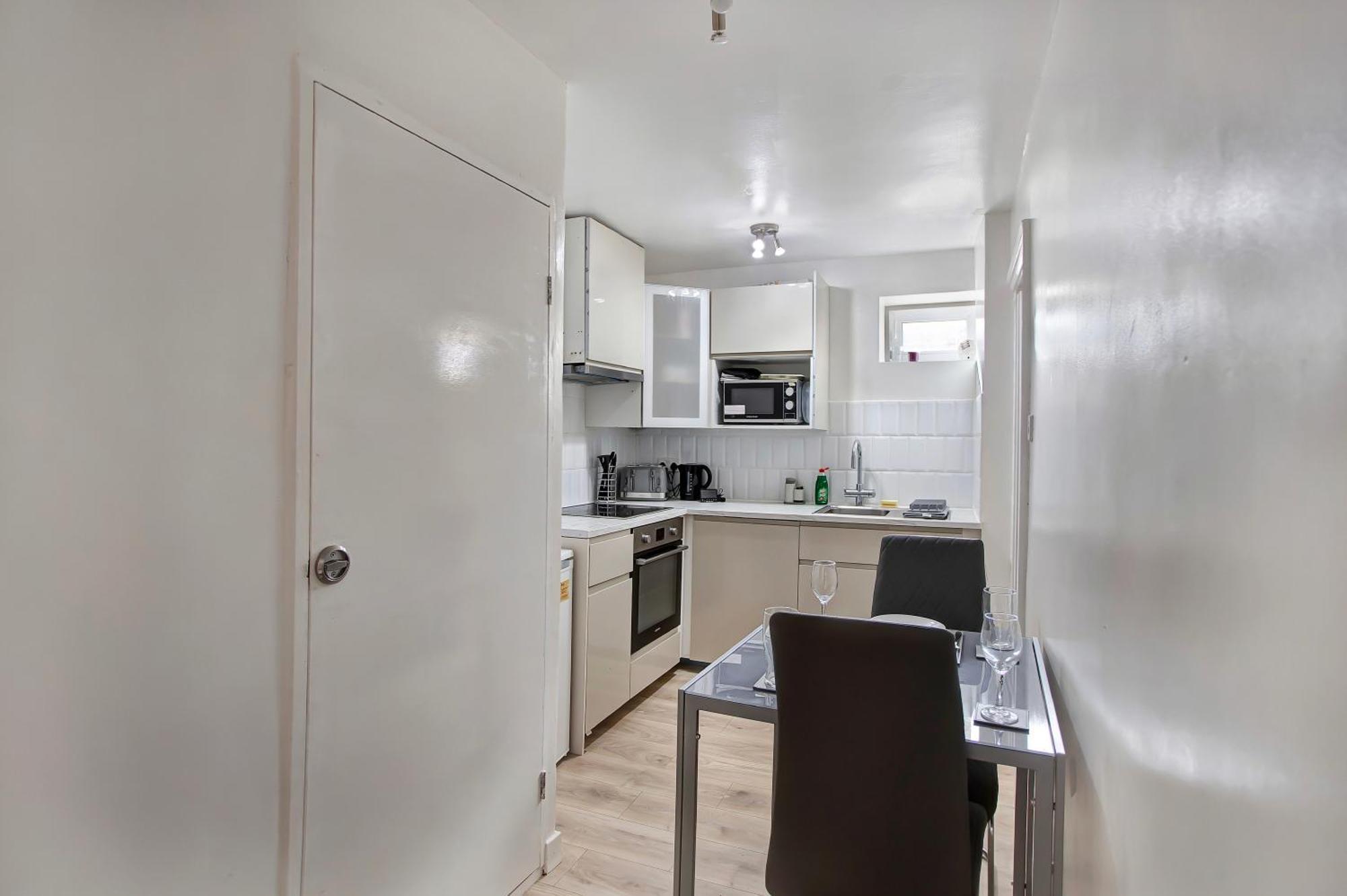 3 Bed W 2 Bathrooms &free Parking Sleeps 6 Hébergement de vacances Londres